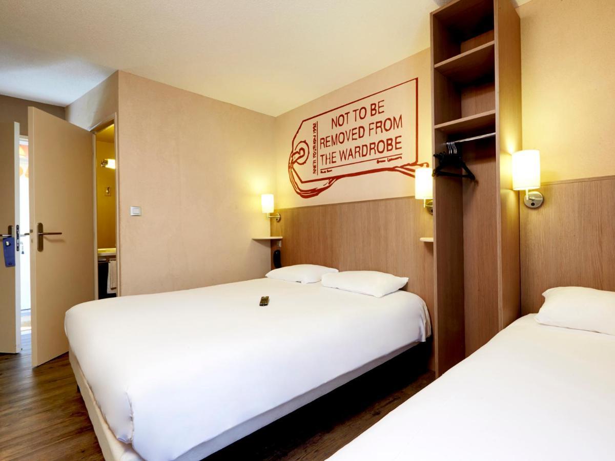 Brit Hotel Essentiel Cholet Exterior photo