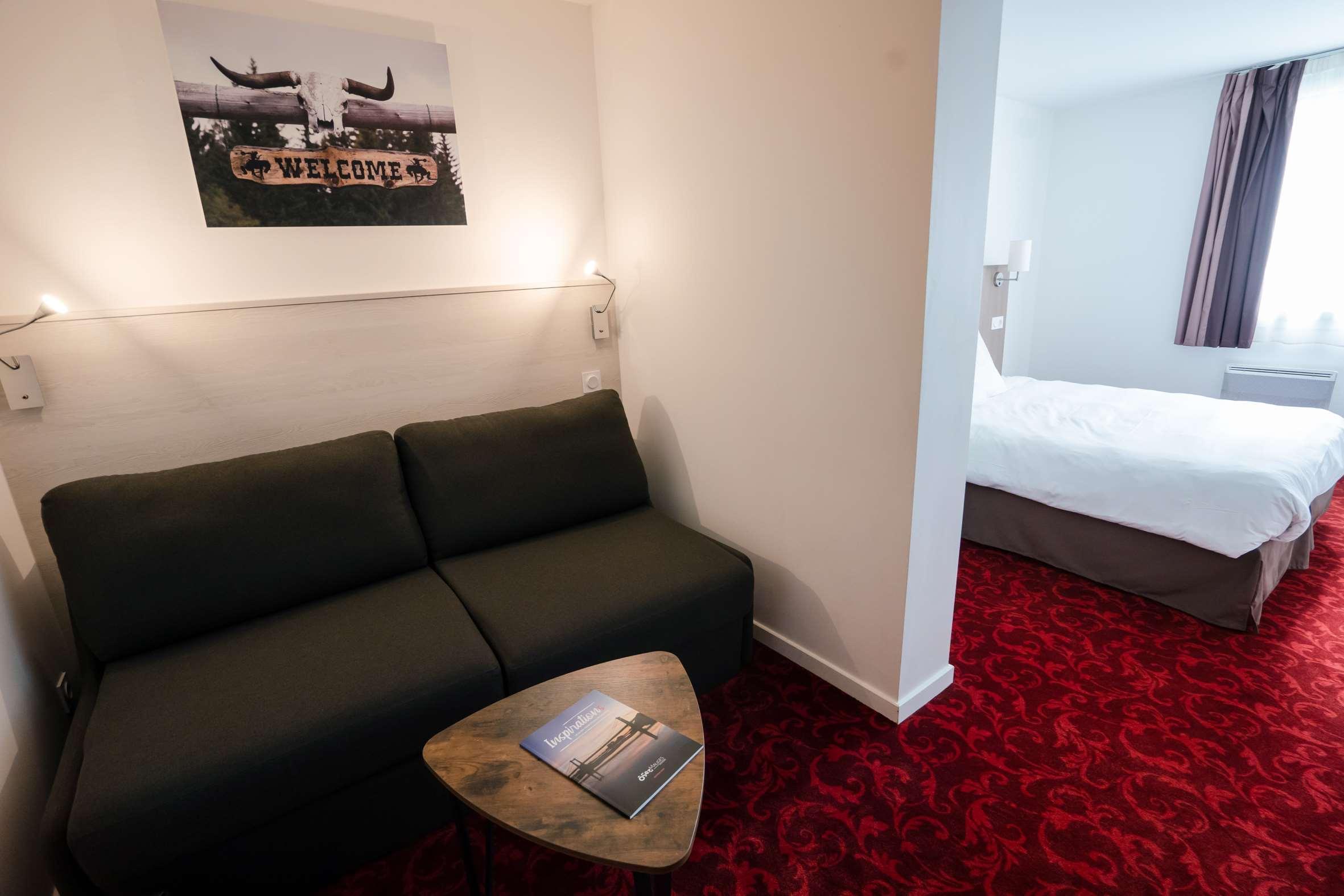 Brit Hotel Essentiel Cholet Exterior photo
